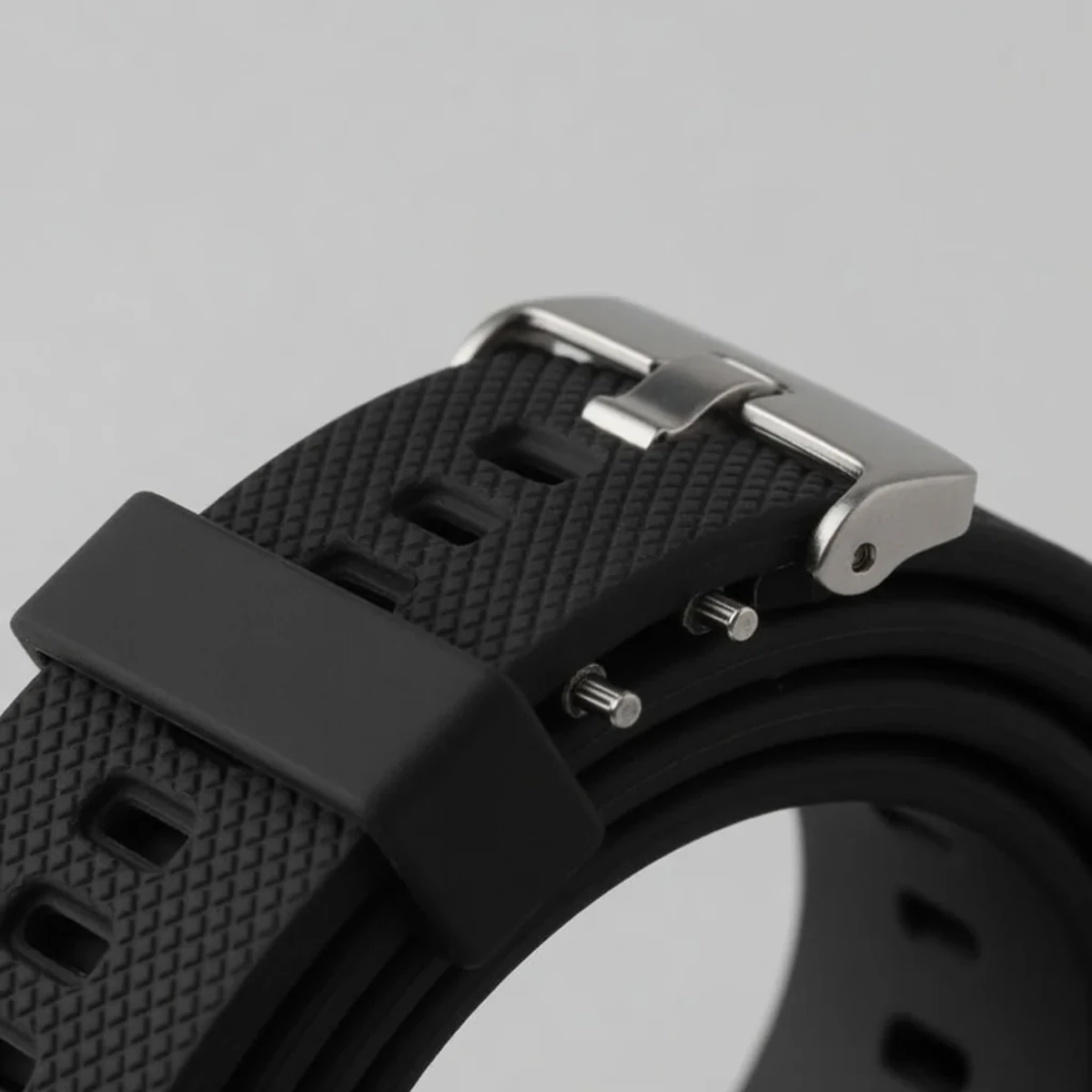 22mm Silicone Sport Strap photo 3 Nairobi stock